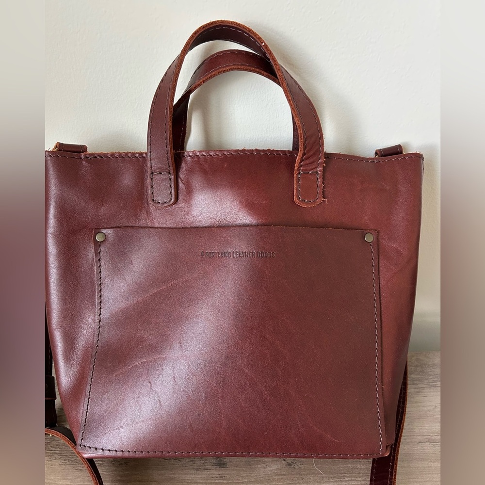 Portland Leather Small Crossbody Tote in Rich Brown - Picture 2 of 8